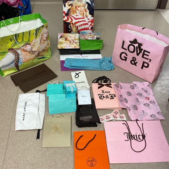 Bags! Couture Bags! Luxe Bags! SHOPPING we all like a little shopping, riight?! - Picture 1 of 5